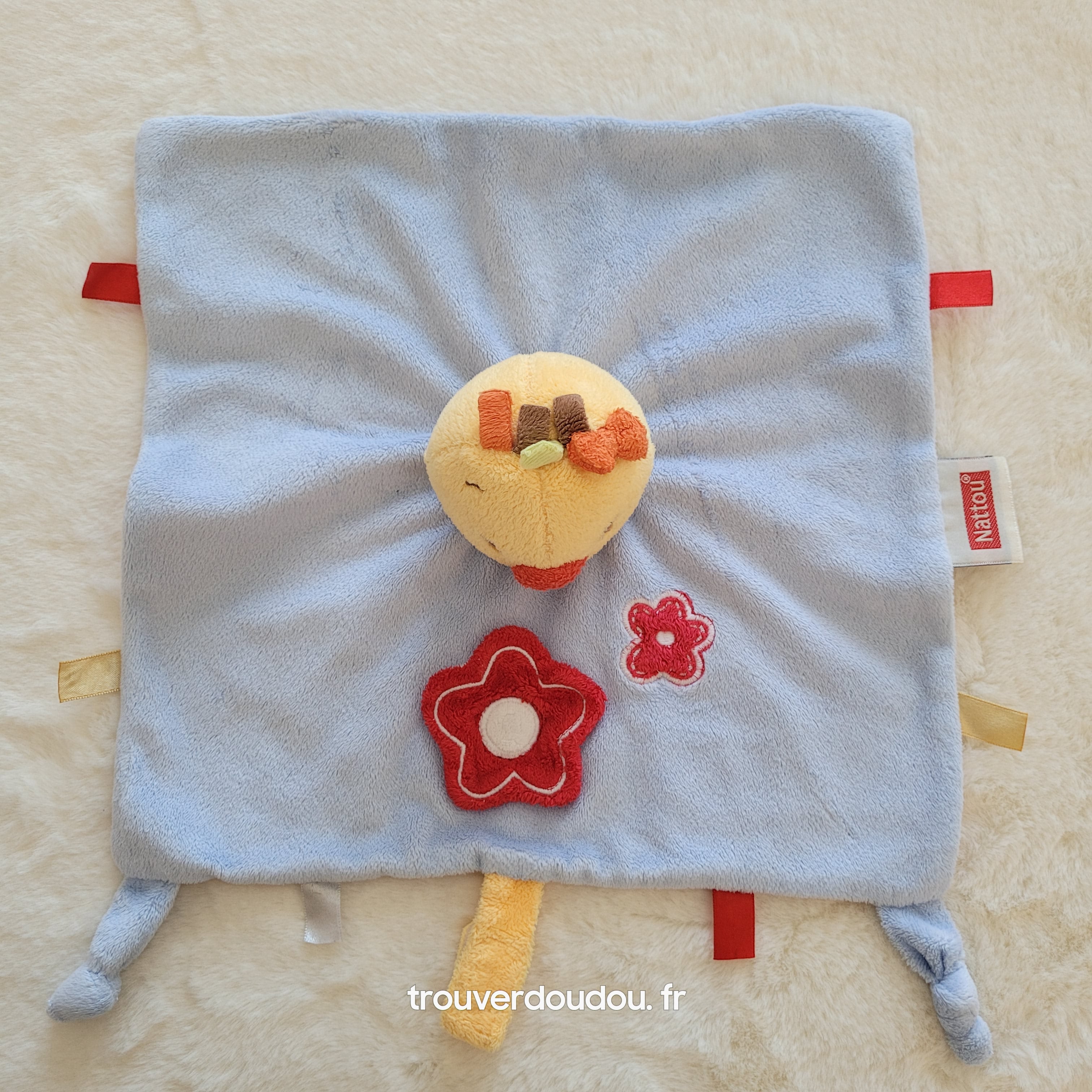 Doudou Plat Lutin "Tim" Bleu, Rouge et Orange avec Fleurs - Nattou - État Comme Neuf