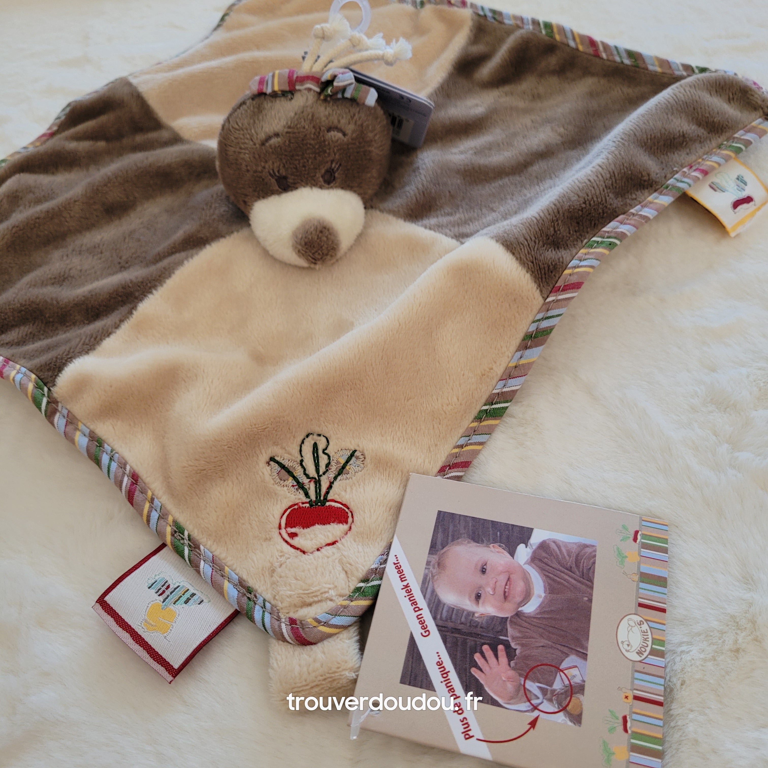 Doudou carré plat Taupe beige et marron broderie radis - Noukie's Neuf