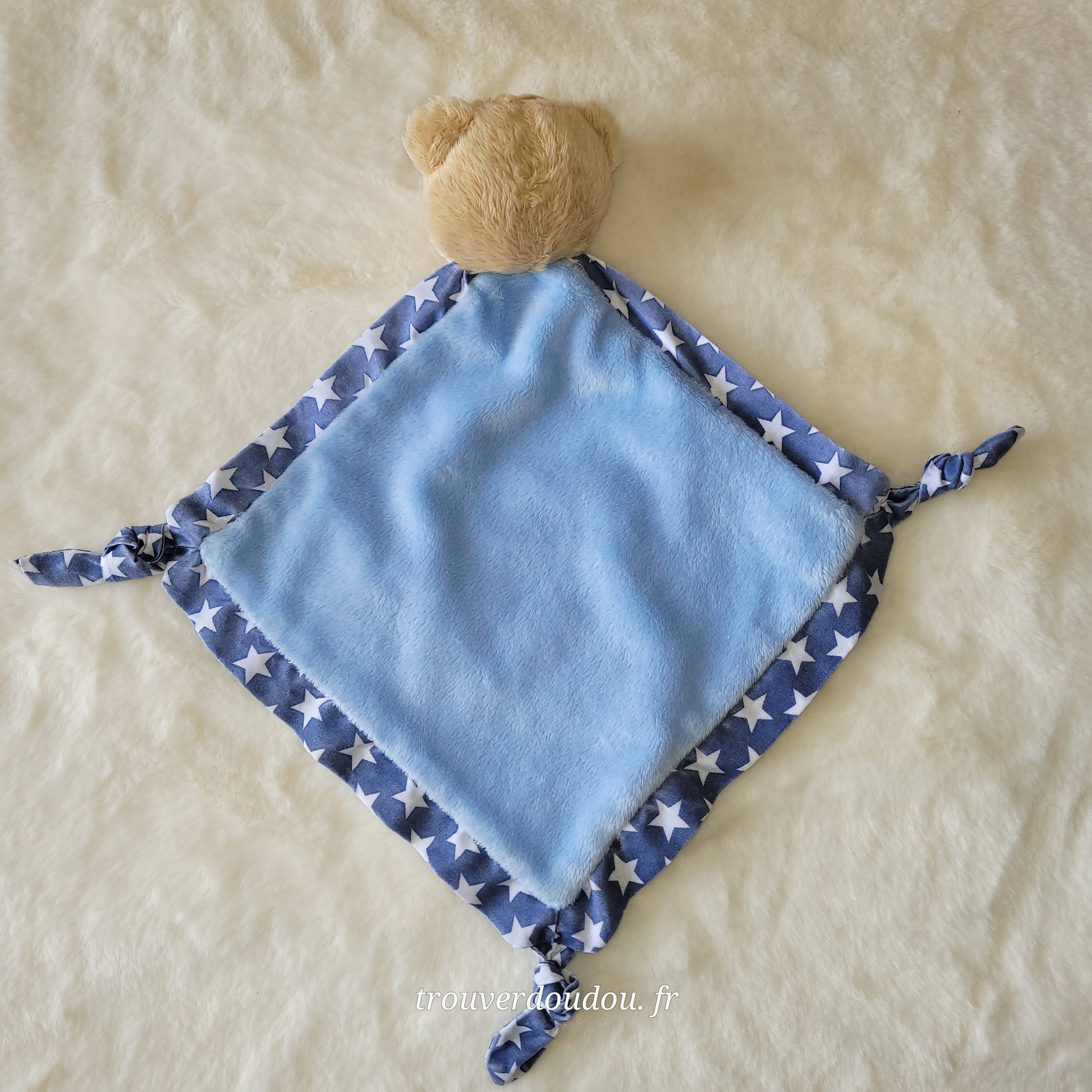 Doudou Plat Ours Bleu Ciel et Étoiles - Pioupiou et Merveilles - Occasion Très Bon État