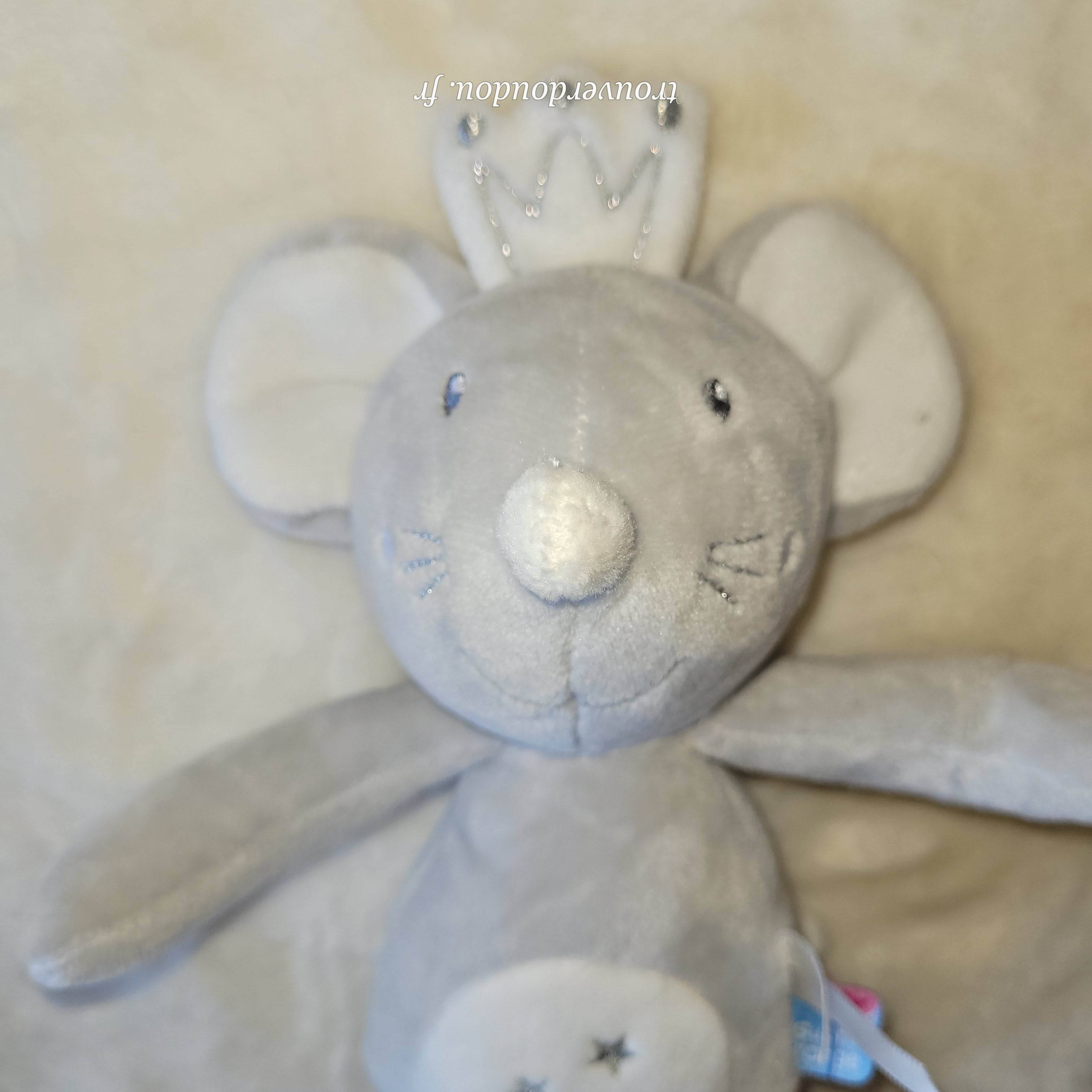 Doudou Souris Grise à Couronne - Sucre d'Orge - Étoiles Argentées - Occasion