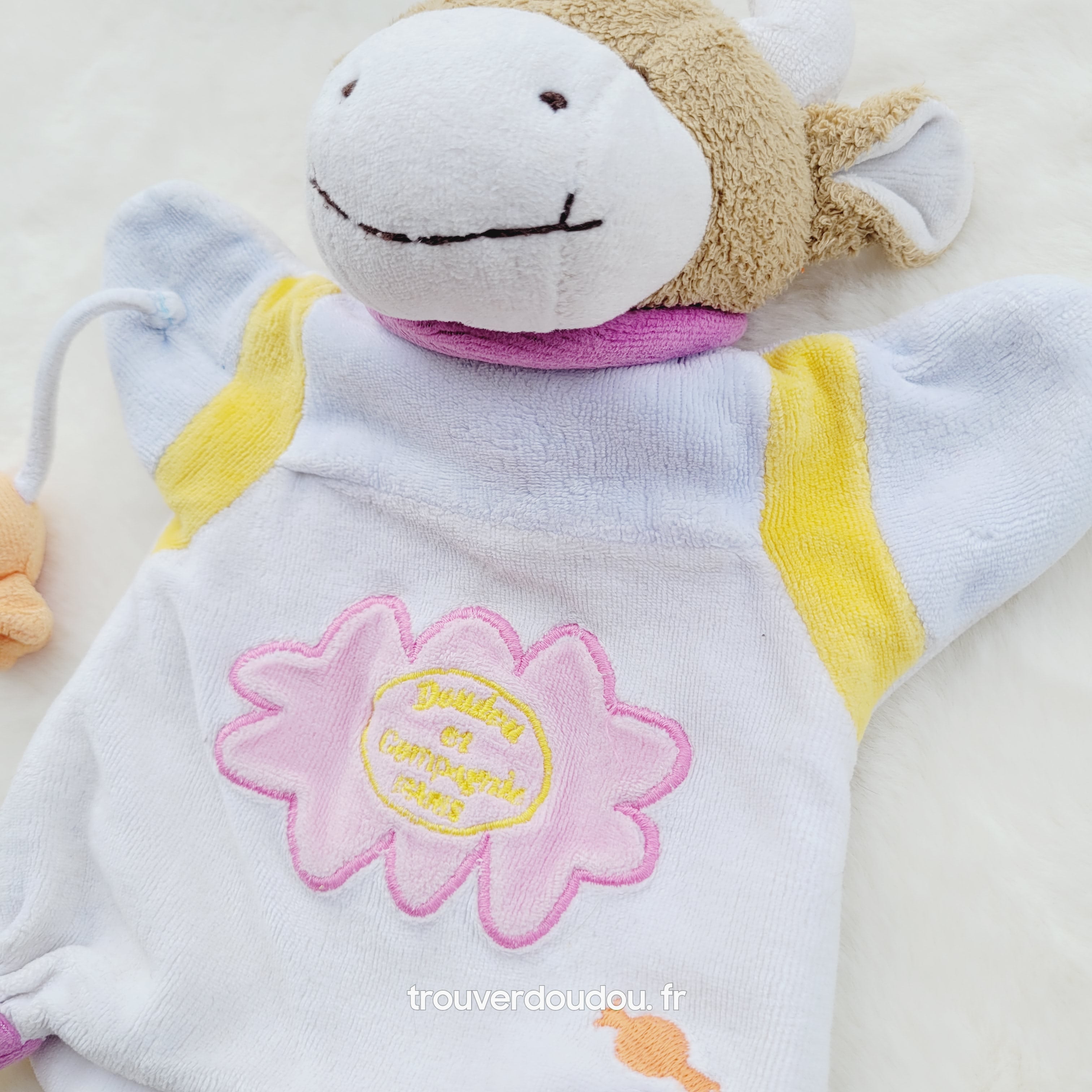 Doudou marionnette Vache Cerise avec bonbon - Doudou et Compagnie État ; déjà bien aimé
